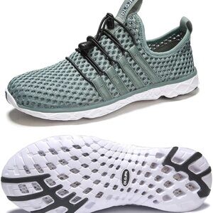 DLGJPA Women's Lightweight Quick Drying Water Shoes Green Size 7 NEW